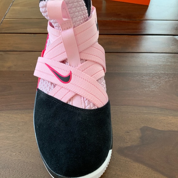 NEW Nike Lebron Soldier XII 12  (GS) - Picture 5 of 7